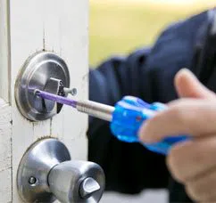 City Locksmith Store Houston, TX 713-357-0748 City Locksmith Store Houston, TX 713-357-0748 - 12-Changing-Locks